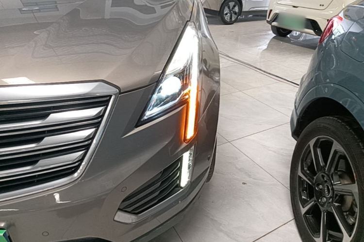 Used Cadillac XT5 2018 28E Four-Wheel Drive Leading Version Left Front Headlight