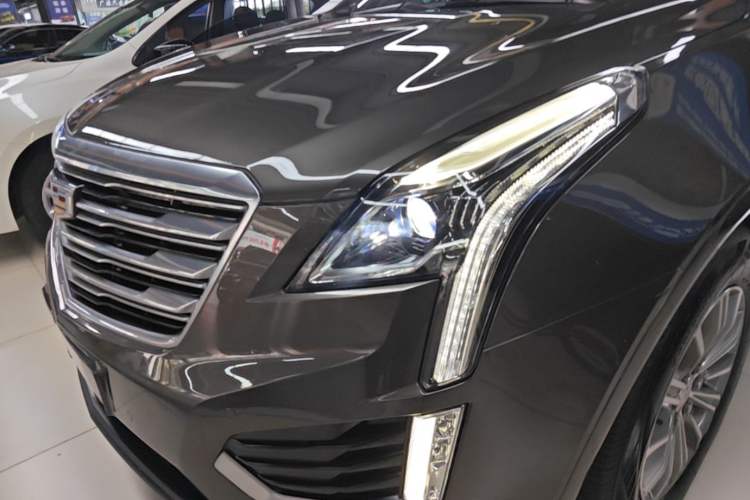 Used Cadillac XT5 2018 28T Four-Wheel Drive Luxury Model Left Front Headlight