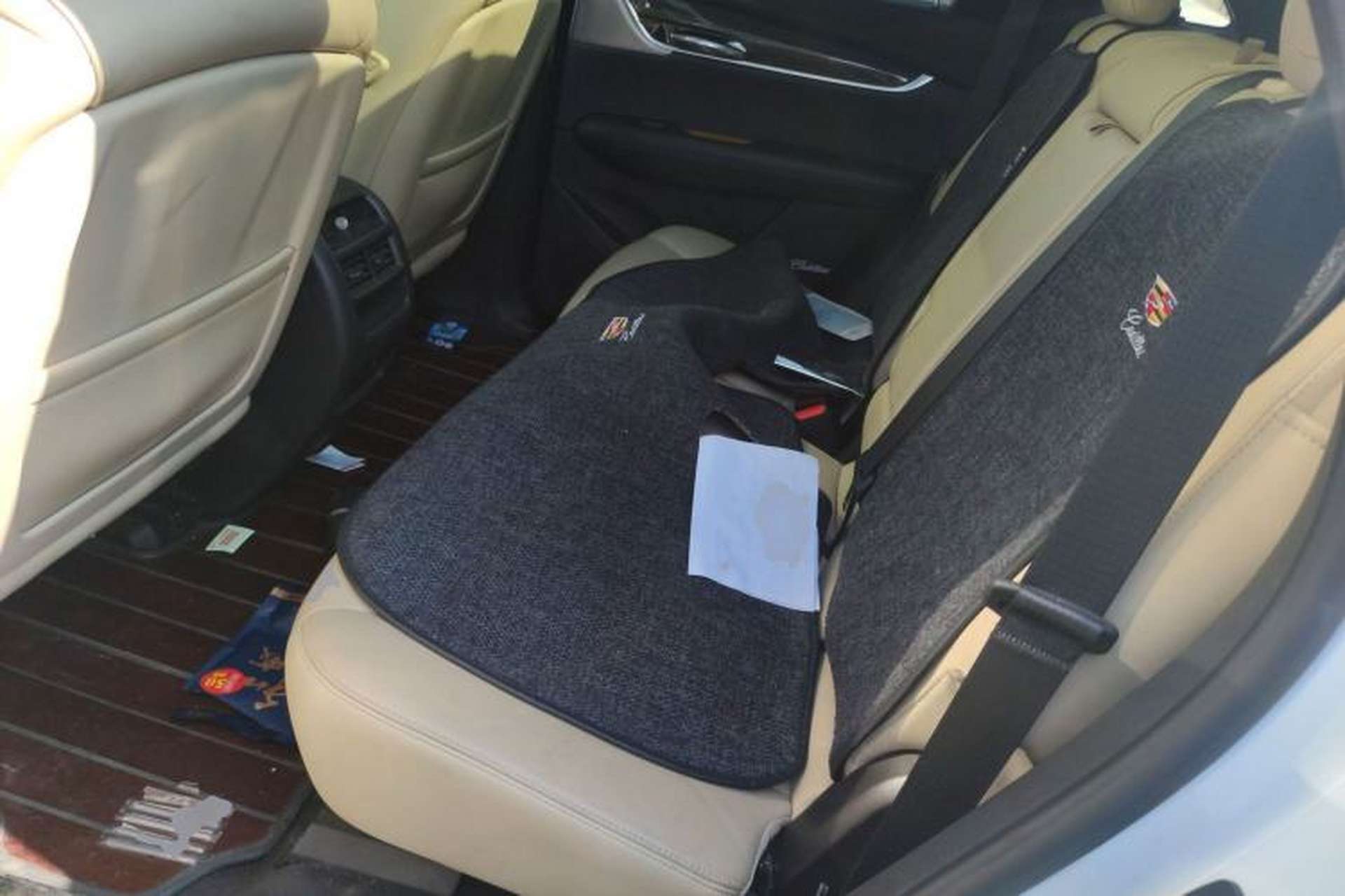Used Cadillac XT5 2018 25T Luxury Model Left Rear Seat