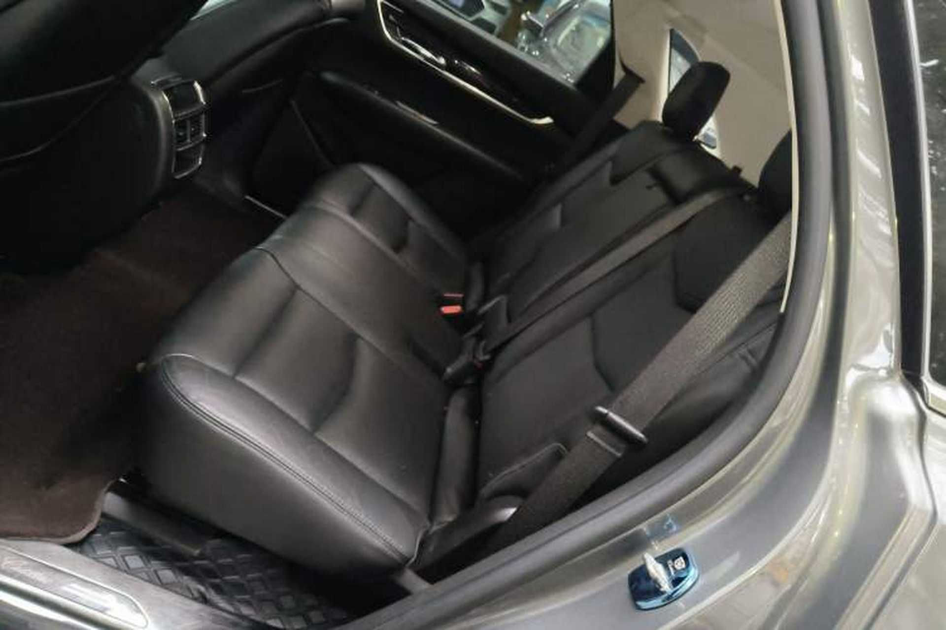 Used Cadillac XT5 2018 25T Luxury Model Left Rear Seat