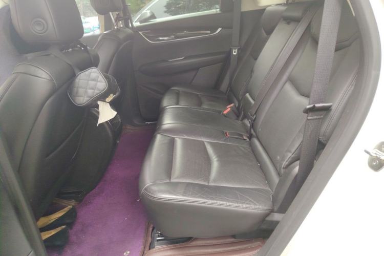 Used Cadillac XT5 2018 25T Luxury Model Left Rear Seat