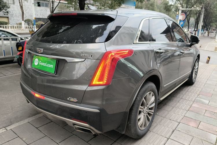 Used Cadillac XT5 2018 25T Luxury Model Rear Right 45 Deg