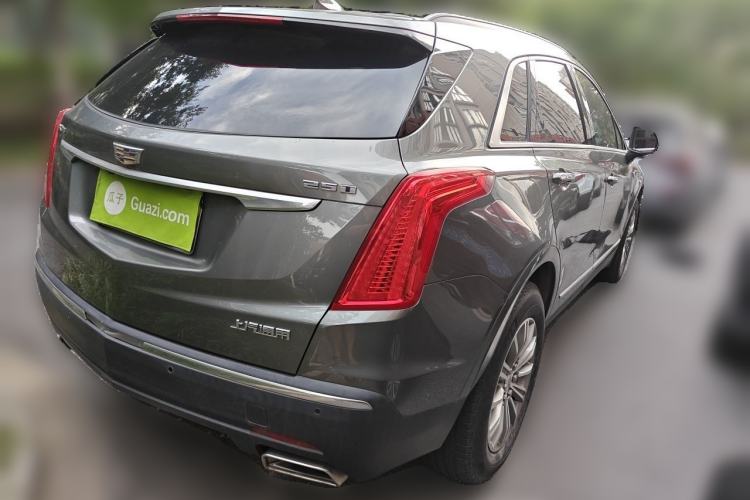 Used Cadillac XT5 2018 25T Luxury Model Rear Right 45 Deg