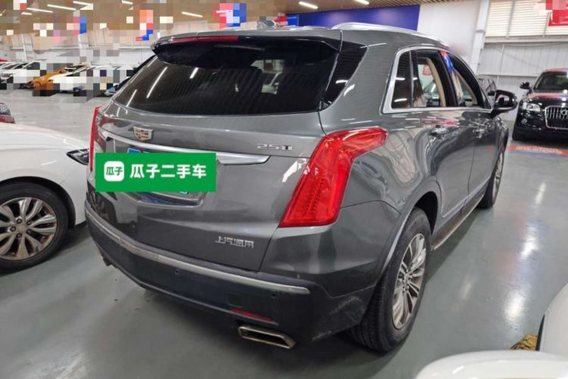 Used Cadillac XT5 2018 25T Luxury Model Rear Right 45 Deg