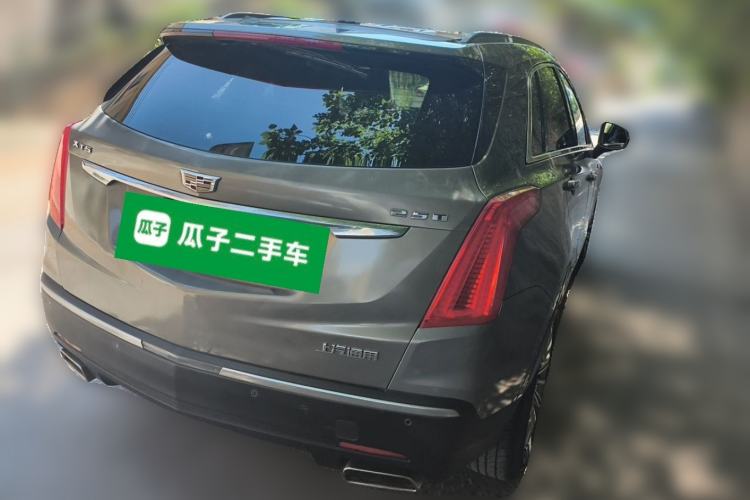 Used Cadillac XT5 2018 25T Luxury Model Rear Right 45 Deg
