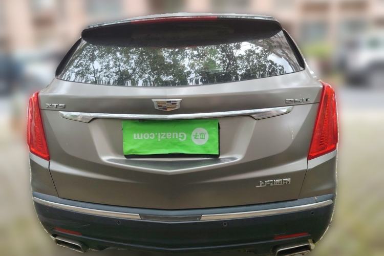 Used Cadillac XT5 2018 25T Luxury Model Rear