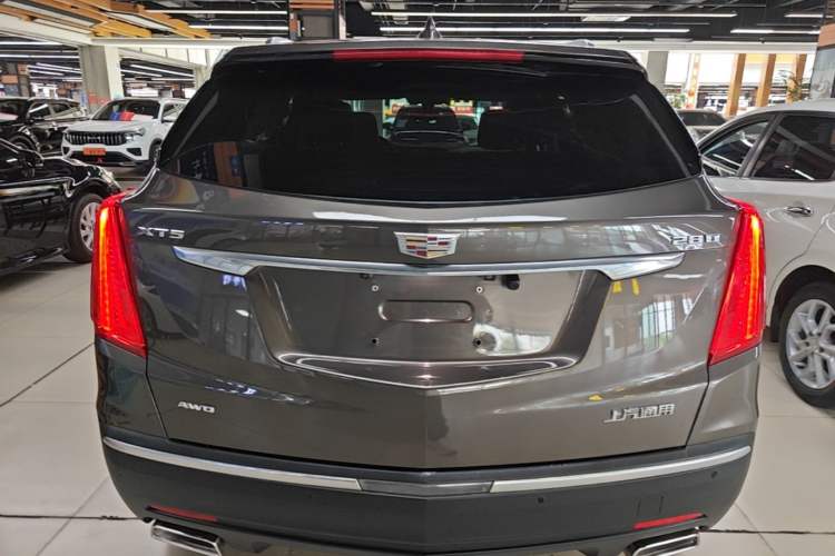 Used Cadillac XT5 2018 28T Four-Wheel Drive Luxury Model Rear