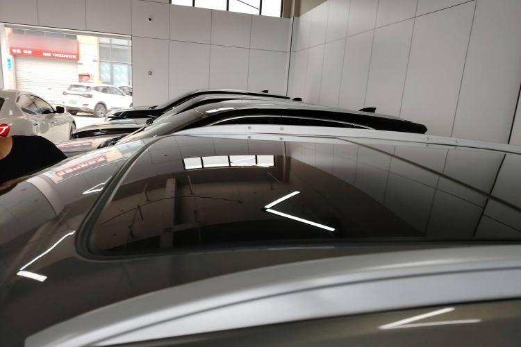 Used Cadillac XT5 2018 25T Luxury Model Roof