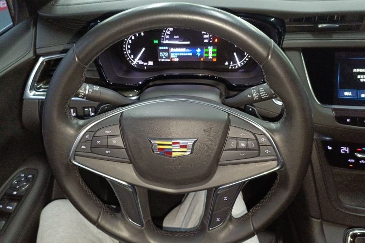Used Cadillac XT5 2018 28E Four-Wheel Drive Tech Version Steering Wheel