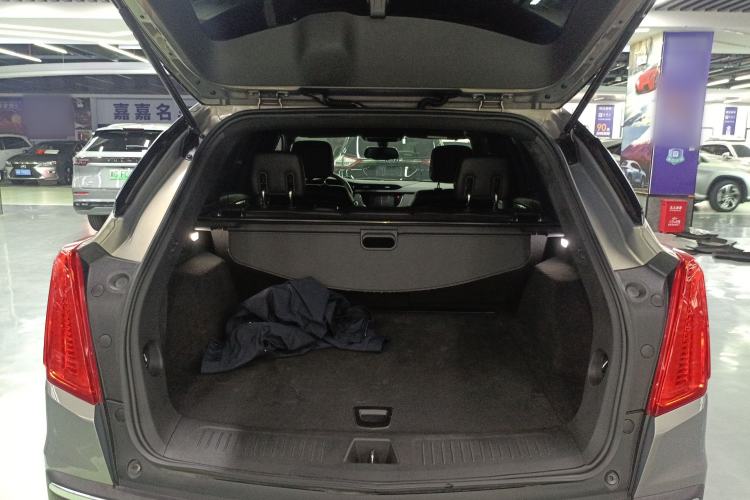 Used Cadillac XT5 2018 28E Four-Wheel Drive Tech Version Trunk