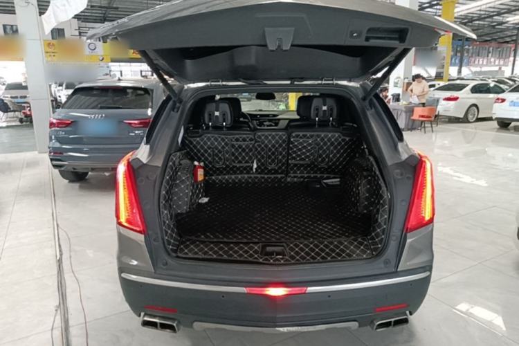 Used Cadillac XT5 2018 28E Four-Wheel Drive Leading Version Trunk