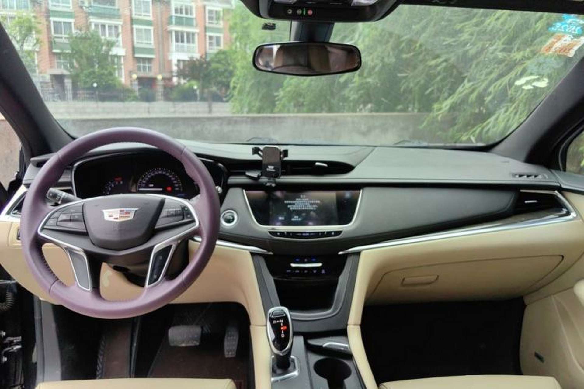 Used Cadillac XT5 2018 25T Tech Model Center Console