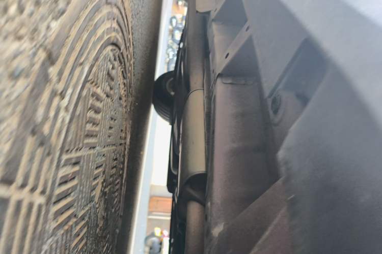 Used Cadillac XT5 2018 28T Four-Wheel Drive Luxury Model Chassis Front Right