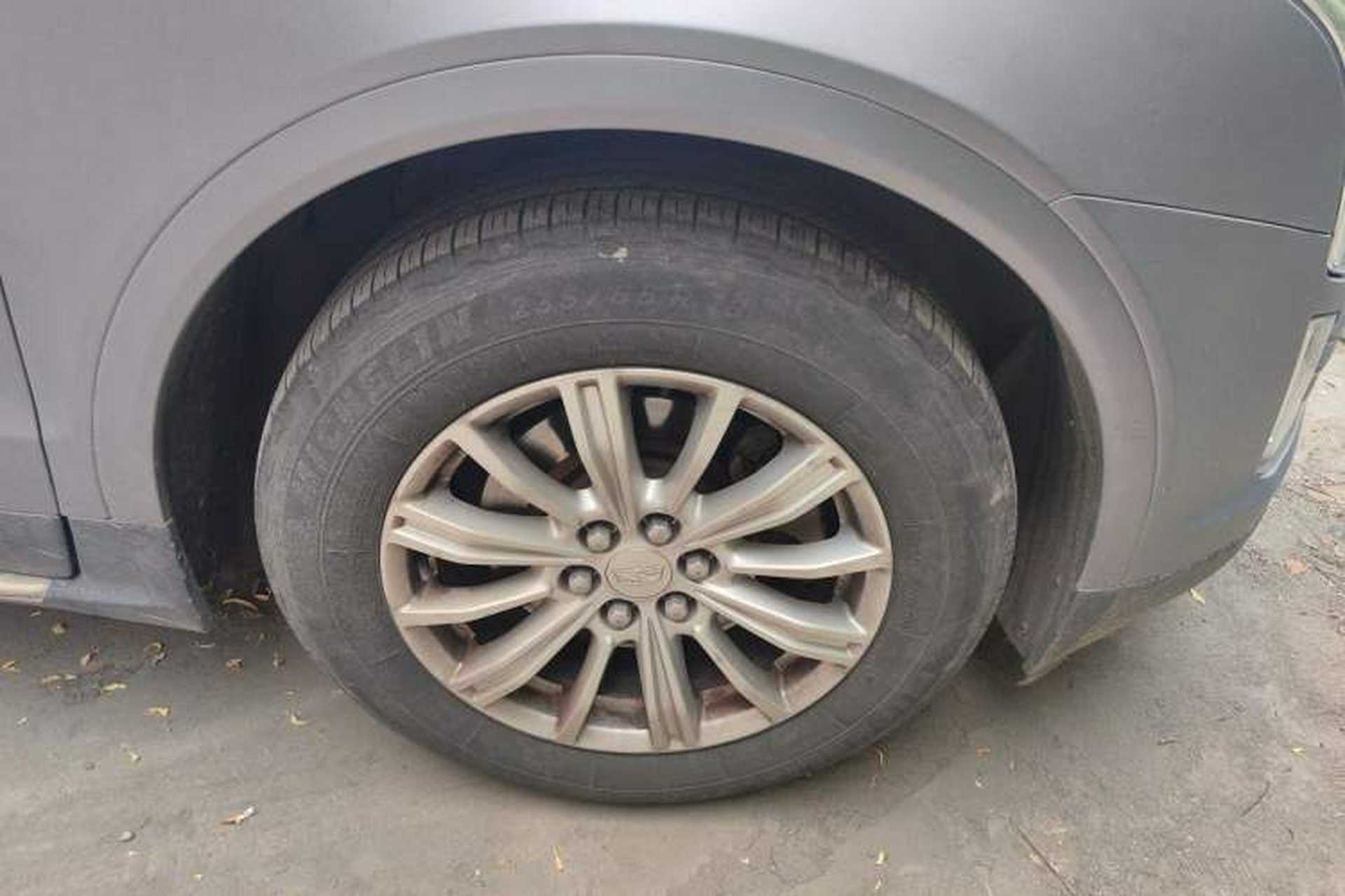 Used Cadillac XT5 2018 25T Tech Model Exterior 7