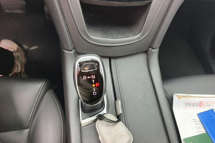 Used Cadillac XT5 2018 28T Four-Wheel Drive Luxury Model Gear Lever
