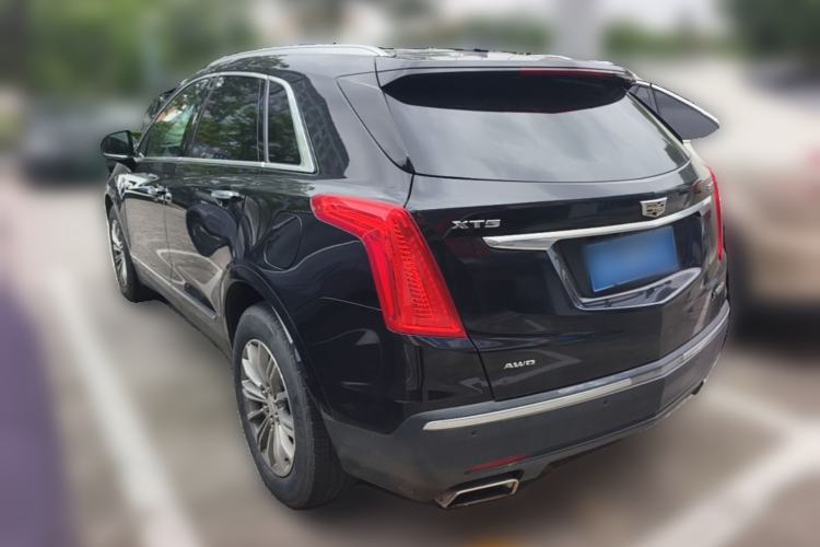 Used Cadillac XT5 2018 28T Four-Wheel Drive Luxury Model Rear Left 45 Deg