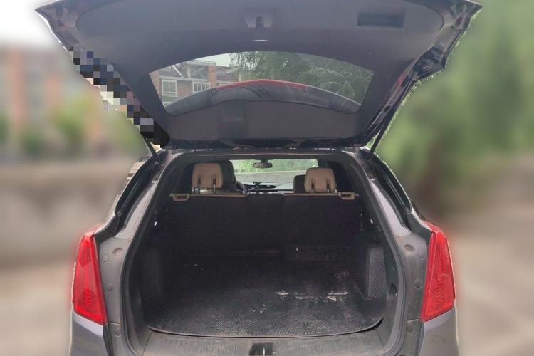 Used Cadillac XT5 2018 25T Tech Model Trunk