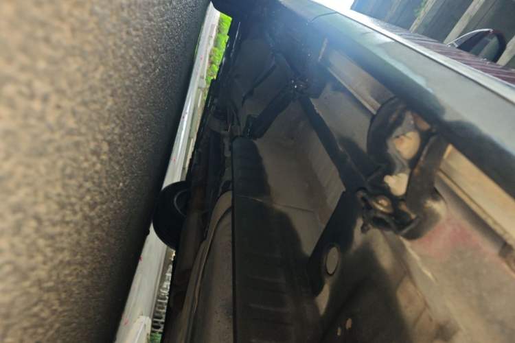 Used Cadillac XT5 2018 28E Four-Wheel Drive Tech Version Chassis Rear Left