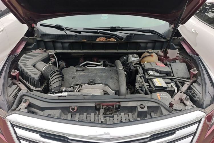 Used Cadillac XT5 2018 25T Luxury Model Engine Bay