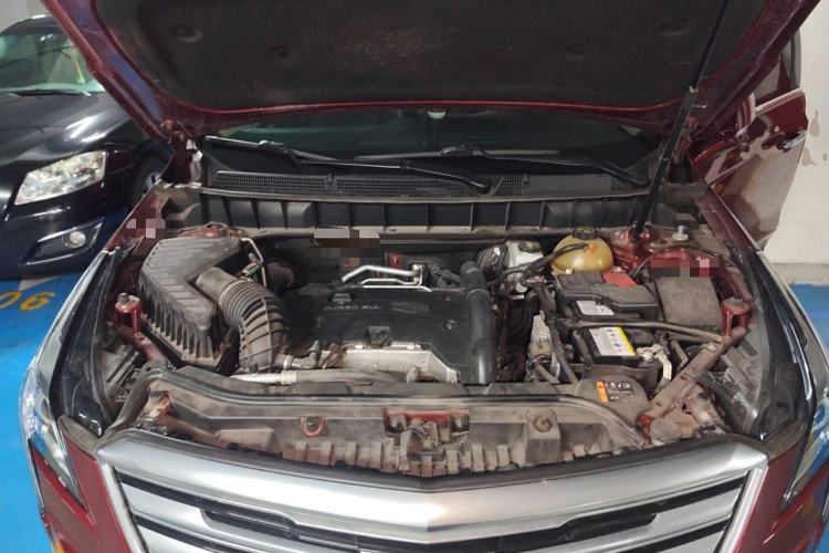 Used Cadillac XT5 2018 25T Luxury Model Engine Bay