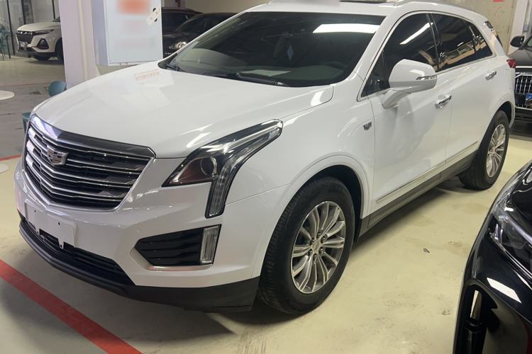 Used Cadillac XT5 2018 25T Luxury Model Exterior 5