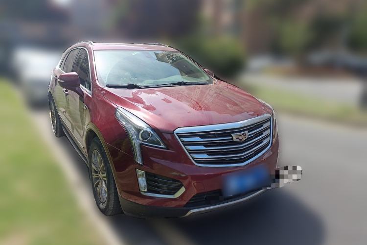 Used Cadillac XT5 2018 25T Luxury Model Front Right 45 Deg