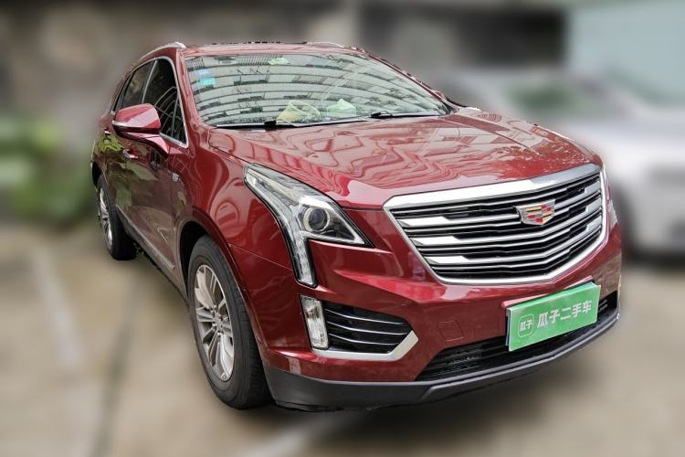 Used Cadillac XT5 2018 25T Luxury Model Front Right 45 Deg