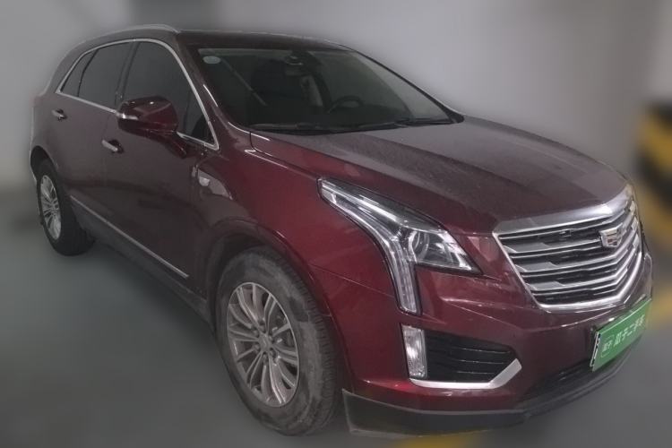 Used Cadillac XT5 2018 25T Luxury Model Front Right 45 Deg