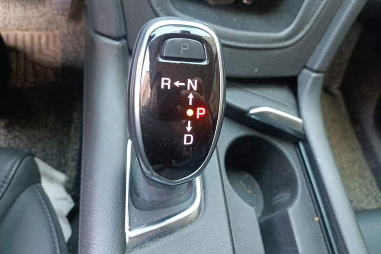 Used Cadillac XT5 2018 25T Luxury Model Gear Lever
