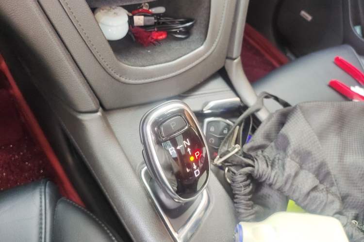 Used Cadillac XT5 2018 25T Luxury Model Gear Lever
