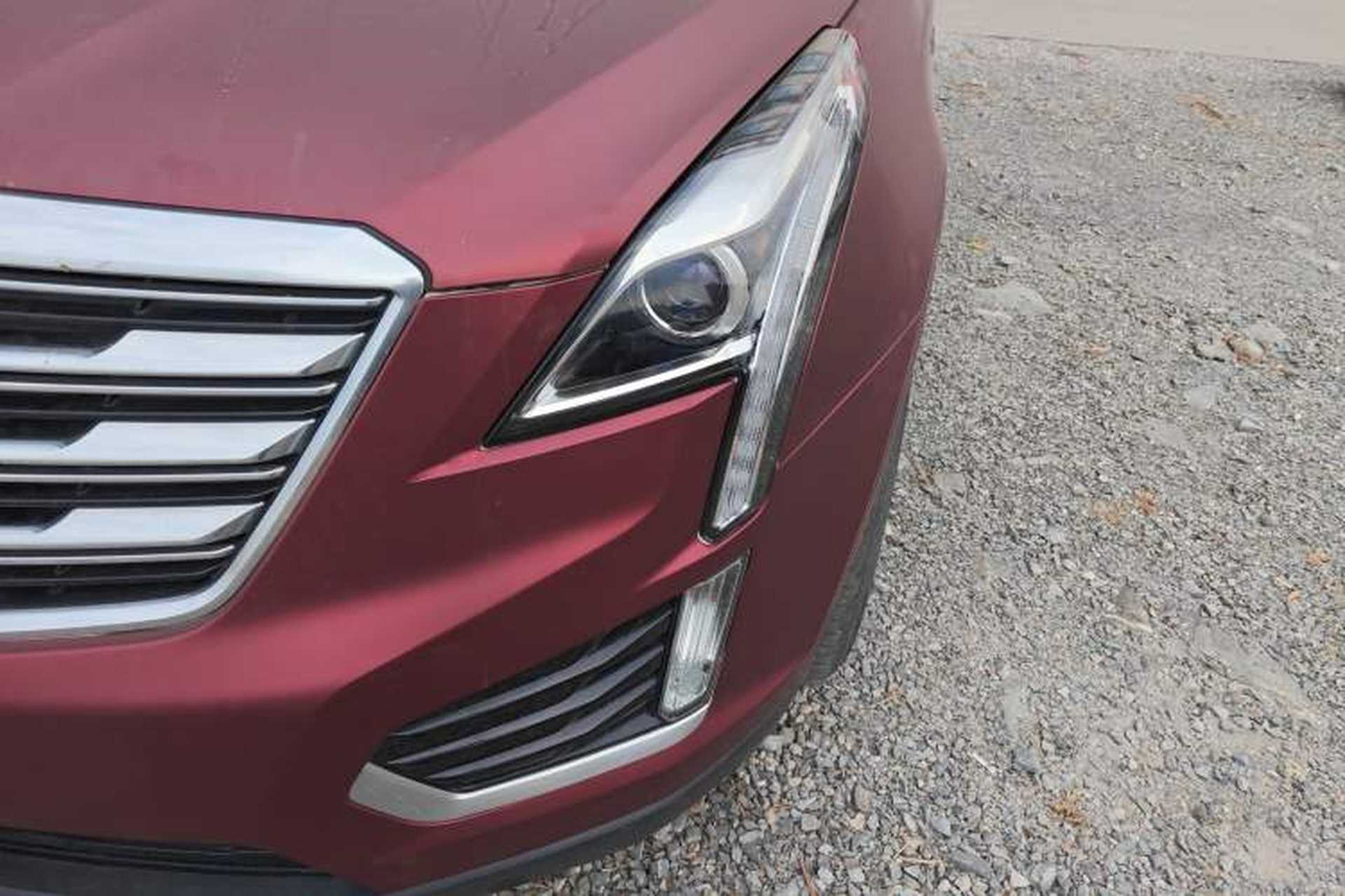 Used Cadillac XT5 2018 25T Luxury Model Left Front Headlight