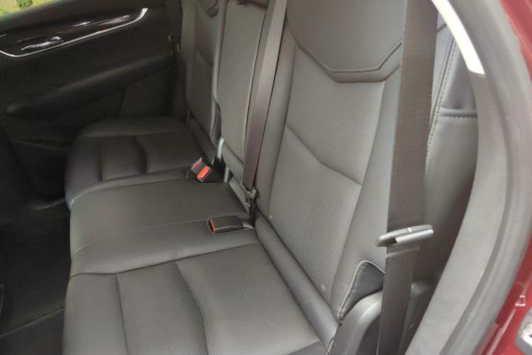 Used Cadillac XT5 2018 25T Luxury Model Left Rear Seat