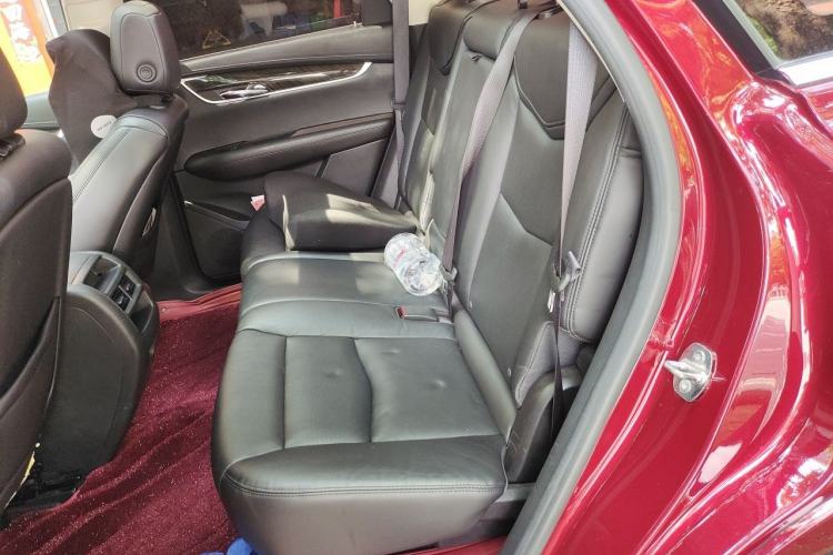 Used Cadillac XT5 2018 25T Luxury Model Left Rear Seat