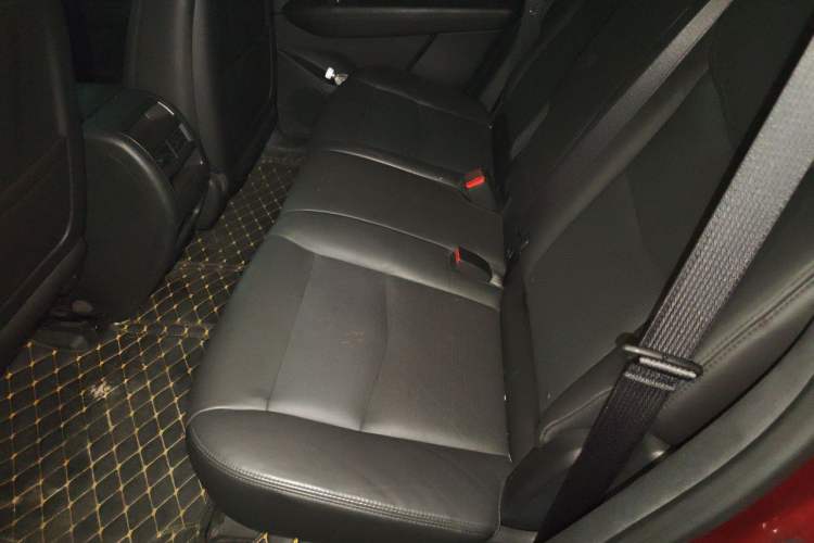 Used Cadillac XT5 2018 25T Luxury Model Left Rear Seat