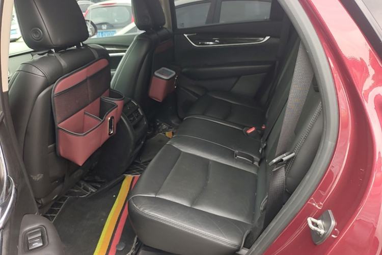 Used Cadillac XT5 2018 25T Luxury Model Left Rear Seat