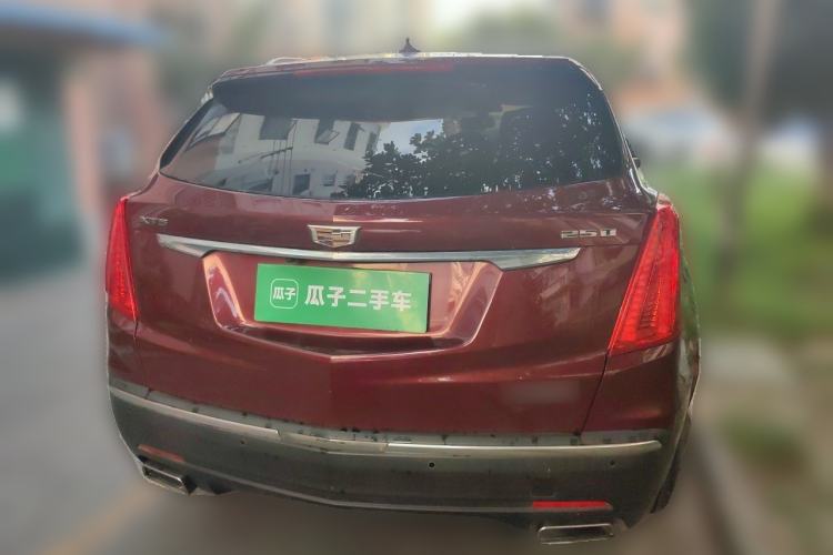 Used Cadillac XT5 2018 25T Luxury Model Rear
