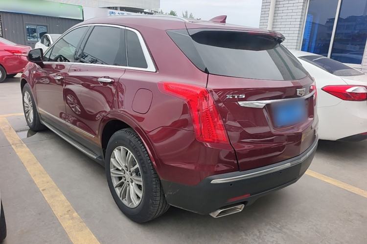 Used Cadillac XT5 2018 25T Luxury Model Rear Left 45 Deg