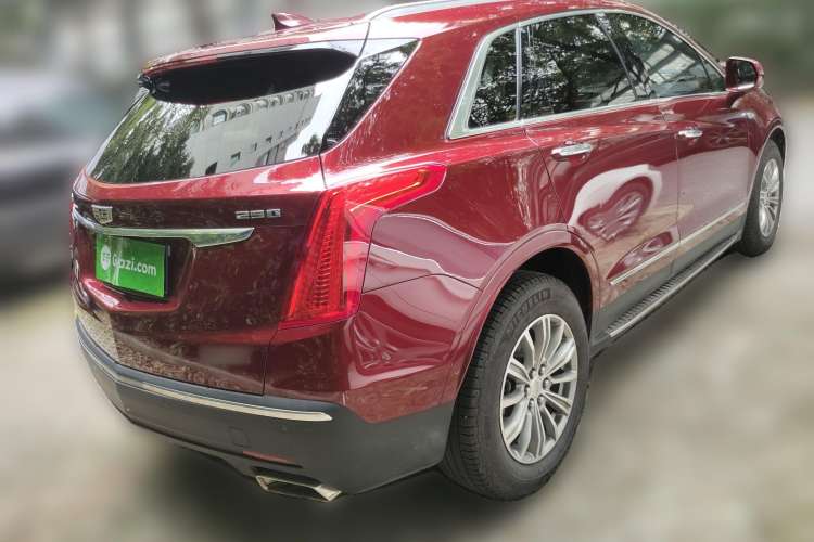 Used Cadillac XT5 2018 25T Luxury Model Rear Right 45 Deg