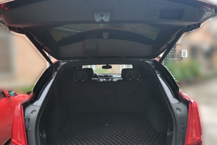 Used Cadillac XT5 2018 28E Four-Wheel Drive Tech Version Trunk