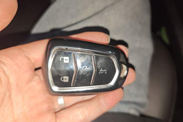 Used Cadillac XT5 2018 28E Four-Wheel Drive Tech Version Vehicle Key