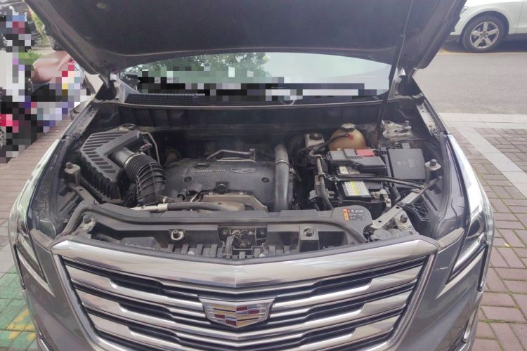 Used Cadillac XT5 2018 25T Luxury Model Engine Bay