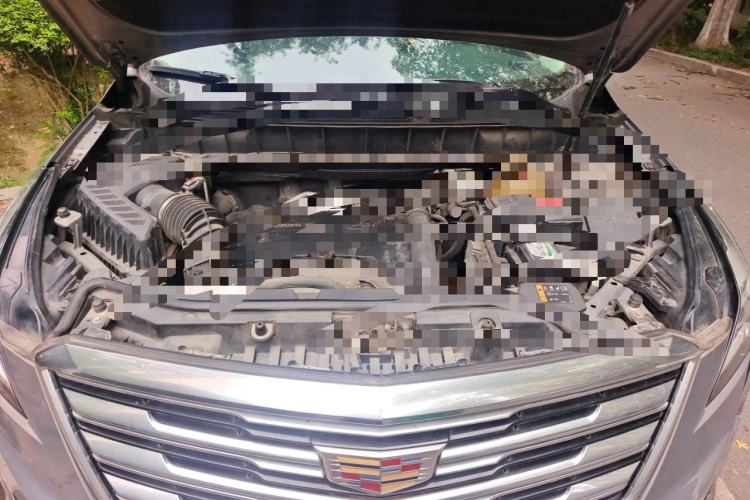 Used Cadillac XT5 2018 25T Luxury Model Engine Bay