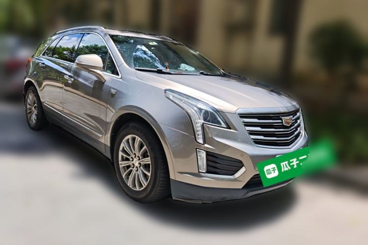 Used Cadillac XT5 2018 25T Luxury Model Front Right 45 Deg