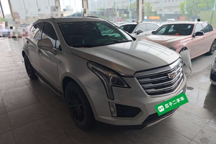 Used Cadillac XT5 2018 25T Luxury Model Front Right 45 Deg