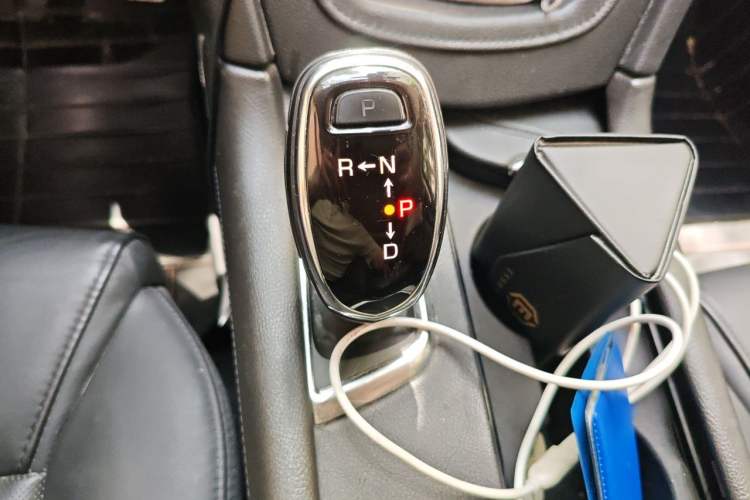 Used Cadillac XT5 2018 25T Luxury Model Gear Lever