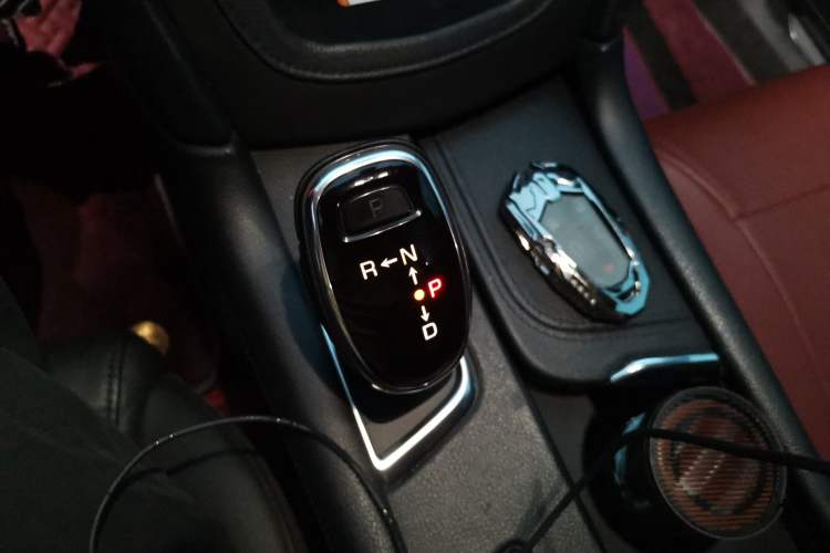Used Cadillac XT5 2018 25T Luxury Model Gear Lever