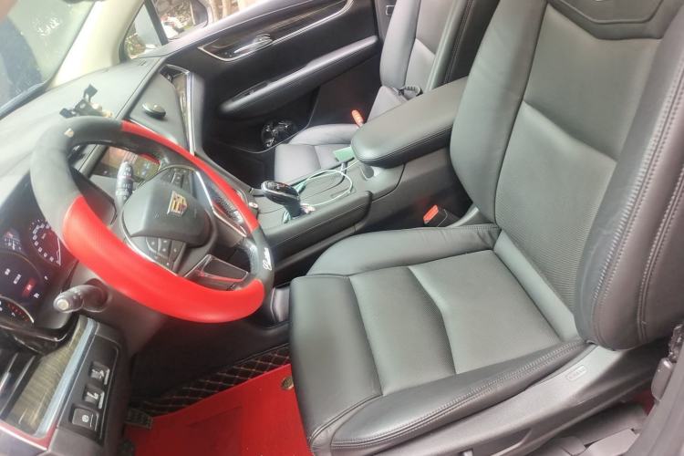 Used Cadillac XT5 2018 25T Luxury Model Left Front Seat