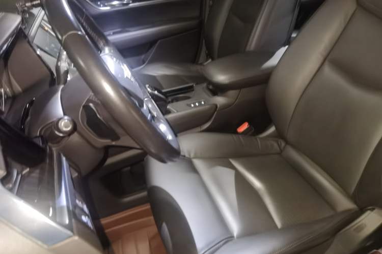 Used Cadillac XT5 2018 28T Four-Wheel Drive Luxury Model Left Front Seat