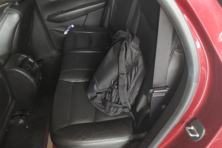 Used Cadillac XT5 2018 25T Luxury Model Left Rear Seat