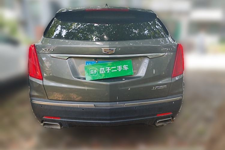 Used Cadillac XT5 2018 25T Luxury Model Rear